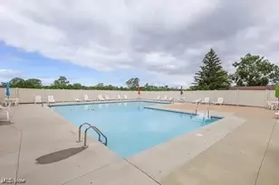 8180 Deepwood Blvd, Mentor, OH 44060 - Photo 27