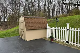 353 Division St, Youngstown, OH 44509 - Photo 31