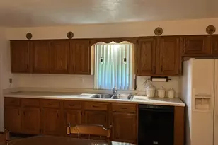 353 Division St, Youngstown, OH 44509 - Photo 9