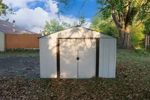 6511 Pembrooke Pl, Youngstown, OH 44512 - Photo 21