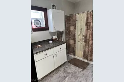 346 N Bridge Street, Newcomerstown, OH 43832 - Photo 11