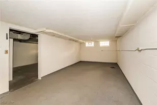 21051 Westport Ave, Euclid, OH 44123 - Photo 17