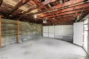 21051 Westport Ave, Euclid, OH 44123 - Photo 19