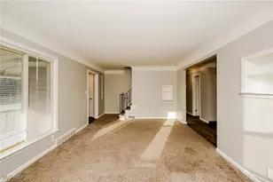 21051 Westport Ave, Euclid, OH 44123 - Photo 5