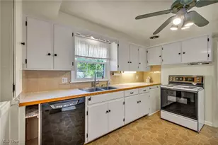 3119 Meier Pl, Cuyahoga Falls, OH 44221 - Photo 3