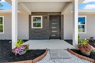 8440 Mapleford St SW, Navarre, OH 44662 - Photo 3