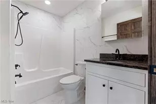 8440 Mapleford St SW, Navarre, OH 44662 - Photo 13