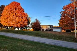 1990 Belfort Ave NE, Louisville, OH 44641 - Photo 29