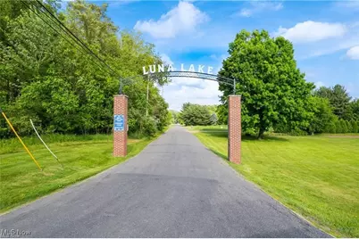 8177 S Cleveland Massillon Road #16, Clinton, OH 44216 - Photo 9