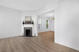 2066 W 105th St, Loveland, OH 44102 - Photo 3