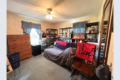 1136 Parkway Boulevard, Alliance, OH 44601 - Photo 11