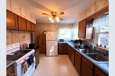 1136 Parkway Boulevard, Alliance, OH 44601 - Photo 5