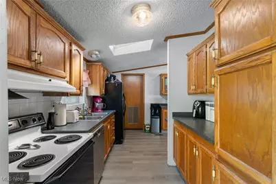 3509 38th Street NW, Canton, OH 44718 - Photo 11