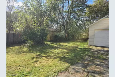 598 Cassius Avenue, Youngstown, OH 44505 - Photo 3