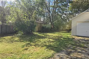 598 Cassius Ave, Youngstown, OH 44505 - Photo 3