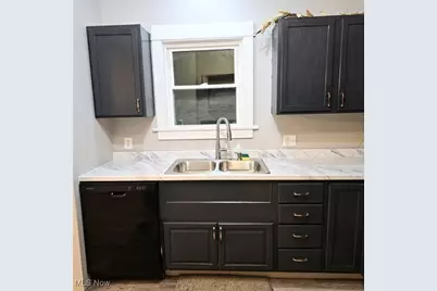 598 Cassius Avenue, Youngstown, OH 44505 - Photo 7