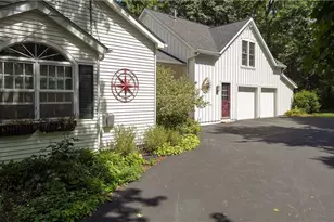 109 S Chillicothe Rd, Aurora, OH 44202 - Photo 3