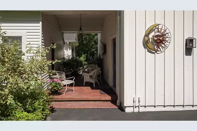 109 S Chillicothe Road, Aurora, OH 44202 - Photo 5