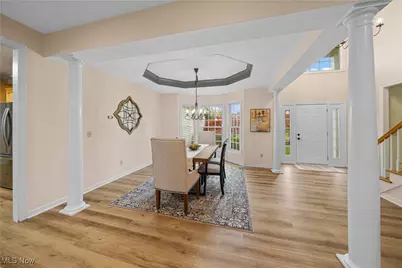 915 Cimarron Oval, Aurora, OH 44202 - Photo 3