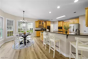 915 Cimarron Ovl, Aurora, OH 44202 - Photo 9