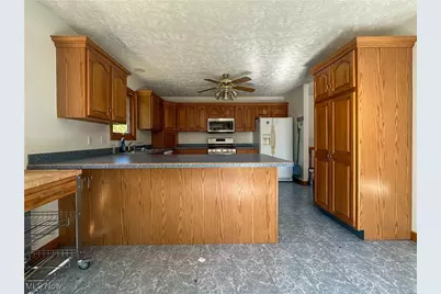 100 Cottage Grove Drive, Youngstown, OH 44505 - Photo 39