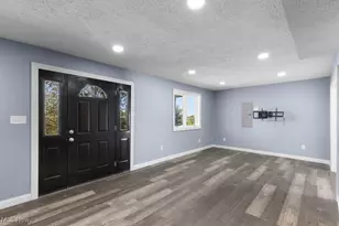 139 Patterson Rd, Weirton, WV 26062 - Photo 7