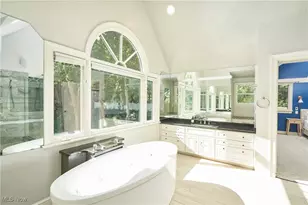 285 Nob Hill Dr, Akron, OH 44303 - Photo 25