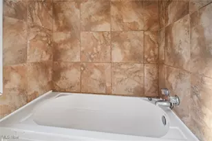 1349 W 87th St, Loveland, OH 44102 - Photo 15