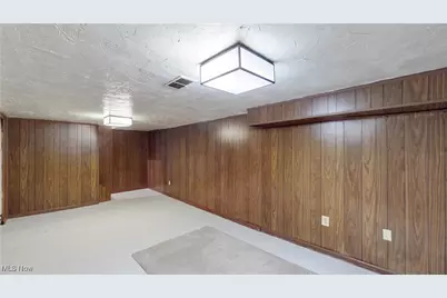 23613 E Baintree Road, Beachwood, OH 44122 - Photo 19