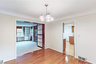 23613 E Baintree Rd, Beachwood, OH 44122 - Photo 5