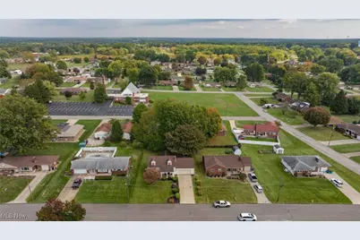 575 Breetz Drive, Campbell, OH 44405 - Photo 35