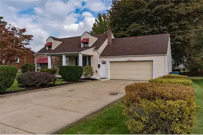 575 Breetz Drive, Campbell, OH 44405 - Photo 5