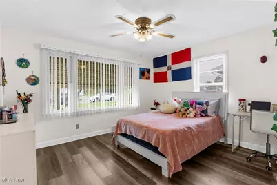 575 Breetz Drive, Campbell, OH 44405 - Photo 15