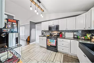 7527 Tamkrist Trail, Conneaut, OH 44030 - Photo 11