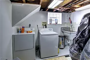 1547 Orchard Grove Ave, Oakwood, OH 44107 - Photo 25