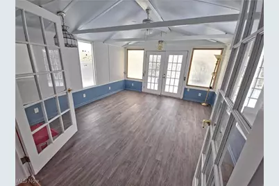 28900 Euclid Avenue, Wickliffe, OH 44092 - Photo 11