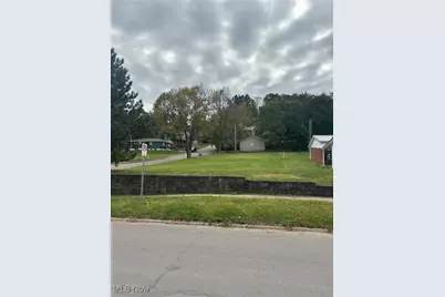 622 Grant Avenue, Cambridge, OH 43725 - Photo 1