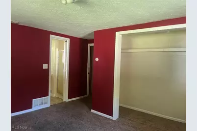 8629 Huntley Drive SE, Warren, OH 44484 - Photo 9