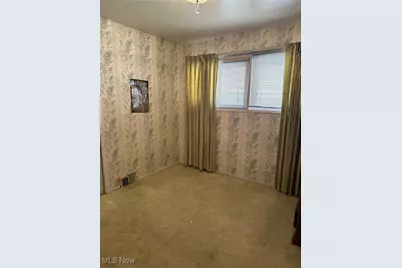 1824 Robindale Street, Wickliffe, OH 44092 - Photo 9