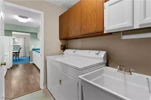 10240 Orchard Hill Ln, Twinsburg, OH 44087 - Photo 11