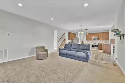 6825 Independence Boulevard, North Ridgeville, OH 44039 - Photo 13