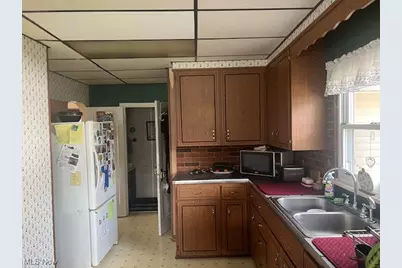 808 N 12 Street, Cambridge, OH 43725 - Photo 13