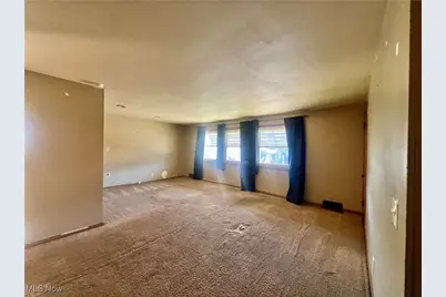 1454 Spring Avenue NE, Canton, OH 44714 - Photo 7