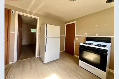 1454 Spring Avenue NE, Canton, OH 44714 - Photo 11