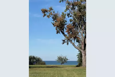 10211 Lake Shore Boulevard, Bratenahl, OH 44108 - Photo 13