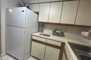 26101 Village Ln, Beachwood, OH 44122 - Photo 15