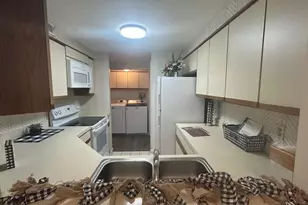 26101 Village Ln, Beachwood, OH 44122 - Photo 11