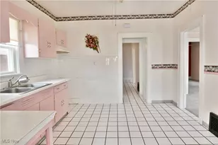 459 Tenney Ave, Campbell, OH 44405 - Photo 7