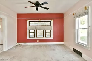 459 Tenney Ave, Campbell, OH 44405 - Photo 15