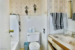 227 Maplewood Ave, Struthers, OH 44471 - Photo 31